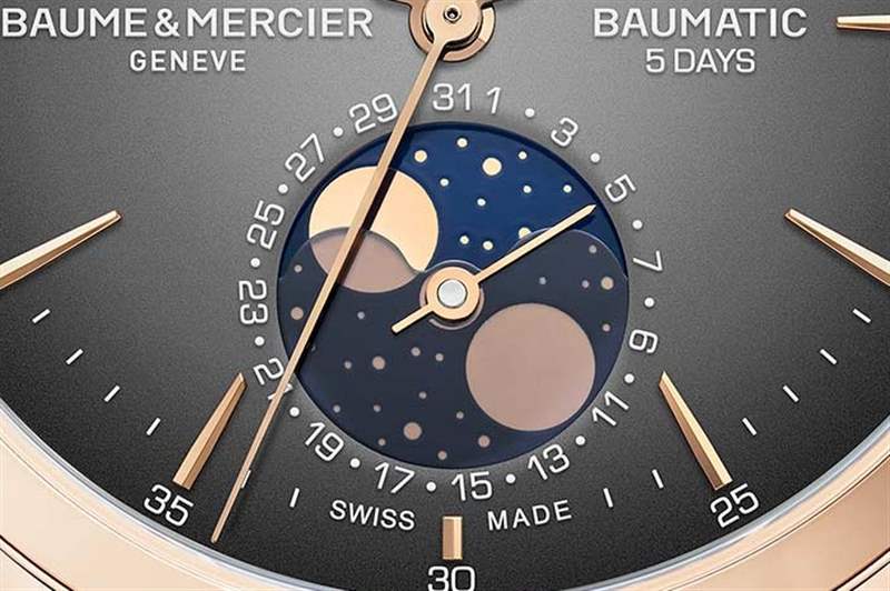 自有機芯性能再精進|Baume & Mercier克里頓Baumatic星期日期及月相-復刻表