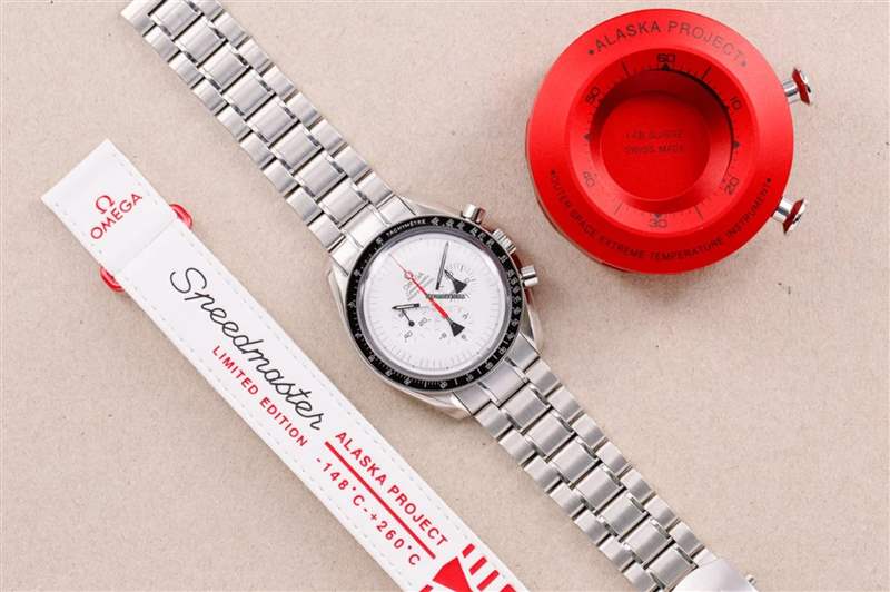 Speedmaster Alaska Project Limited Edition這款錶當年的定價為5,500美金。(chrono24官網) OMEGA|歐米茄第3代史努比登月表最新價格走勢7月已超定價逾2倍-復刻表