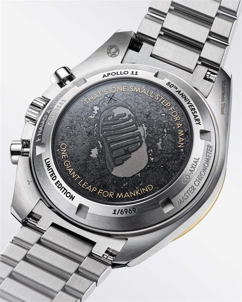 錶背採用著名的太空人登月腳印裝置,並添上巖士唐(Neil Armstrong)經典名句:「個人一小步,人類一大步」憑添收藏意義。(OMEGA官網) OMEGA|歐米茄第3代史努比登月表最新價格走勢7月已超定價逾2倍-復刻表