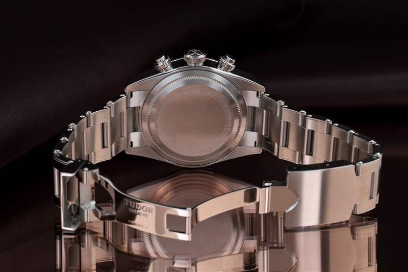 動手實踐:帝舵黑灣計時腕表大踏步前進-復(fù)刻表