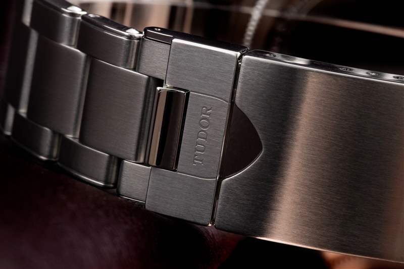 動手實踐:帝舵黑灣計時腕表大踏步前進-復(fù)刻表