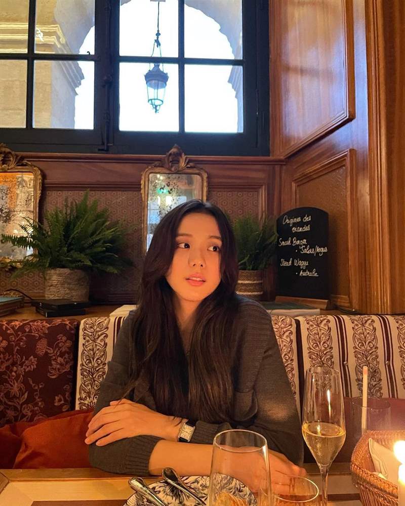 blackpink jisoo私服珠寶手表造型特搜！ cartier tank