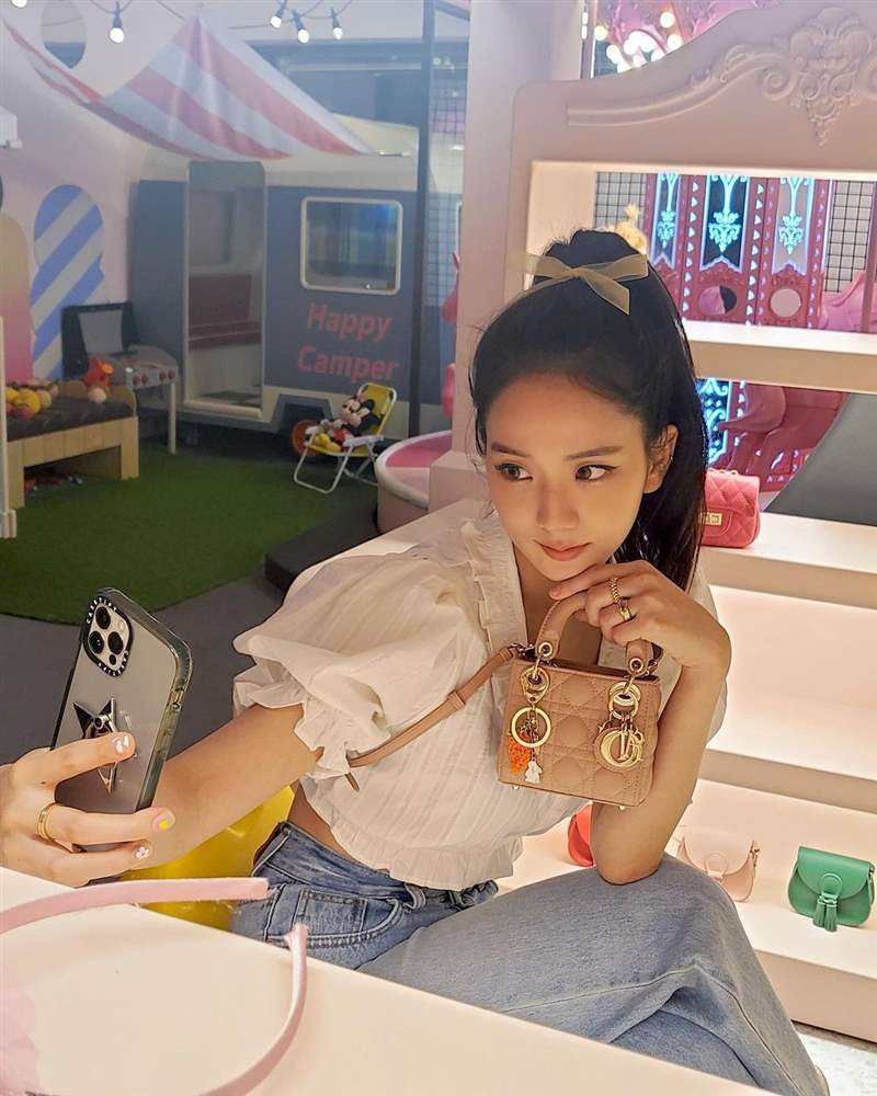 blackpink jisoo私服珠寶手表造型特搜！