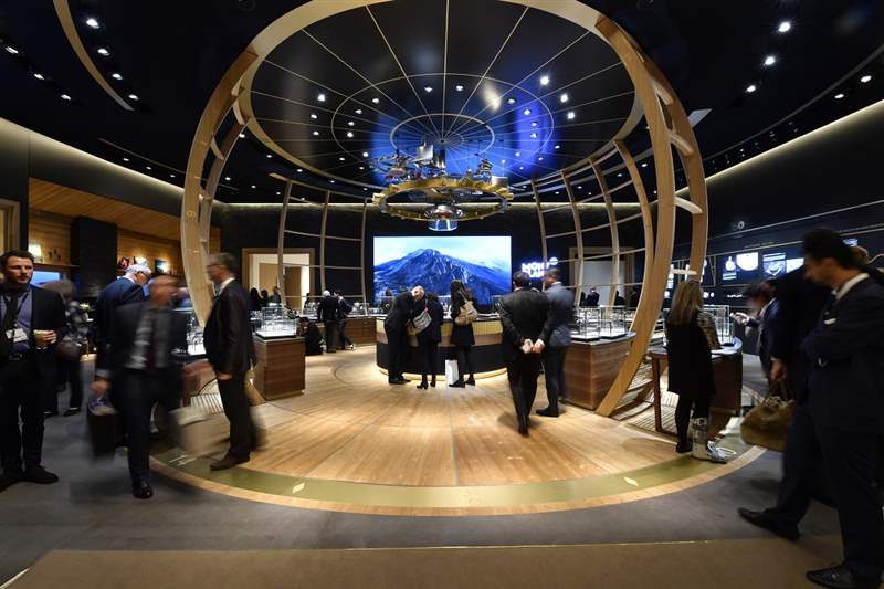 2018 年 SIHH 的前 10 名手表和一個處于中等步伐的行業-復刻表