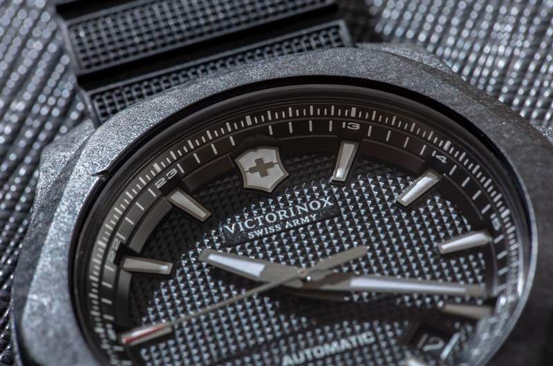 Victorinox INOX 碳纖維機械腕表-復刻表