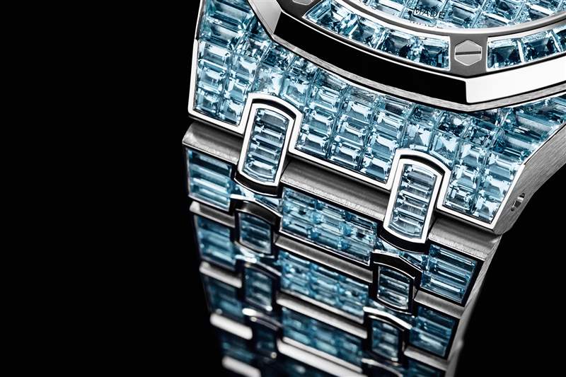 Audemars Piguet推出全新皇家橡樹系列,重塑彩虹-復(fù)刻表