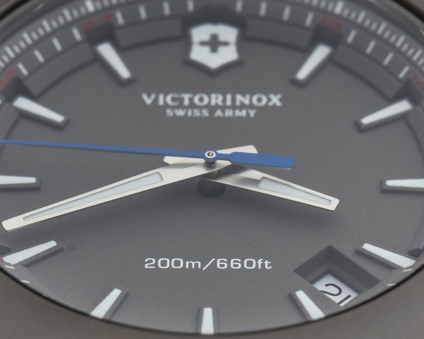 Victorinox瑞士軍INOX鈦金屬手表動手-復刻表