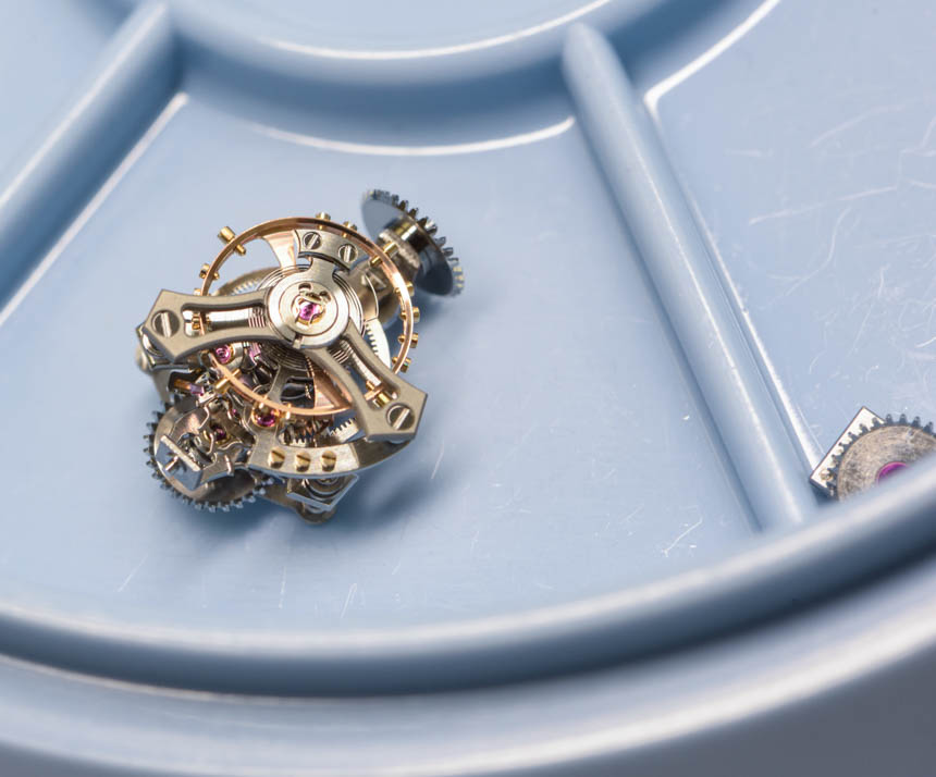 ArtyA 3音簧三問報(bào)時(shí)器、調(diào)節(jié)器和雙軸陀飛輪腕表-復(fù)刻表