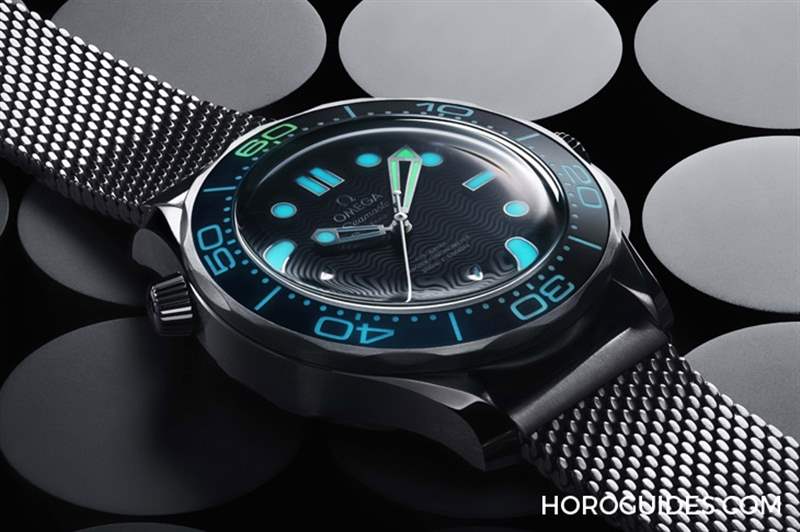 OMEGA - 007系列電影60歲了！ OMEGA推出Speedmaster潛水300米詹姆斯龐德60 周年紀(jì)念腕表