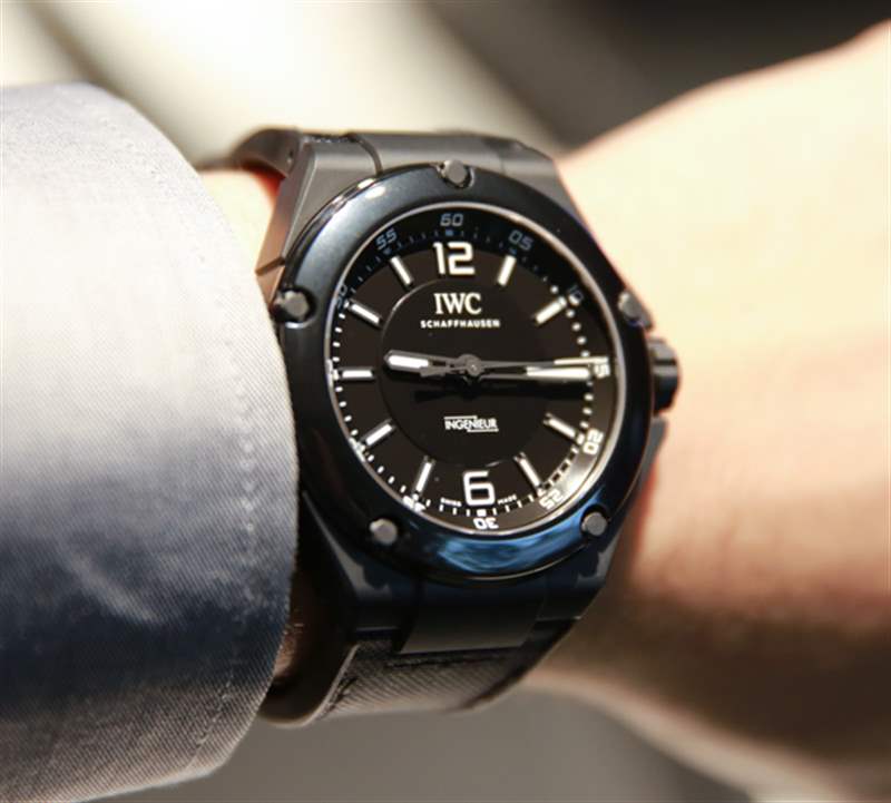 IWC 萬國表碳纖維和陶瓷工程師腕表 9