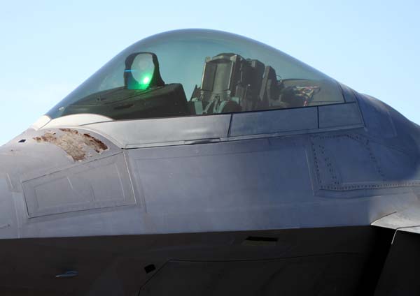 百年靈參加里諾飛行比賽-復(fù)刻表