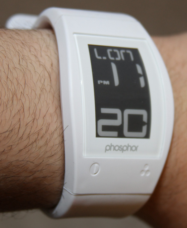 熒光粉世界時間運動電子墨水手表評論-復刻表