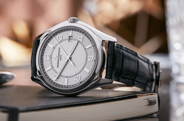 《黑豹》男星喬丹出席新作首映,江詩(shī)丹頓配TIFFANY珠寶不違和-復(fù)刻表