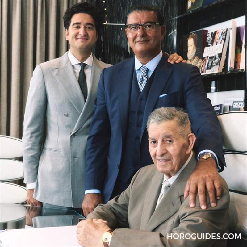 JACOB & CO. - 用最美的克萊因藍(lán)，圓一個(gè)志向高遠(yuǎn)的夢(mèng)：Jacobs & Co. The World is Yours兩地時(shí)間腕表