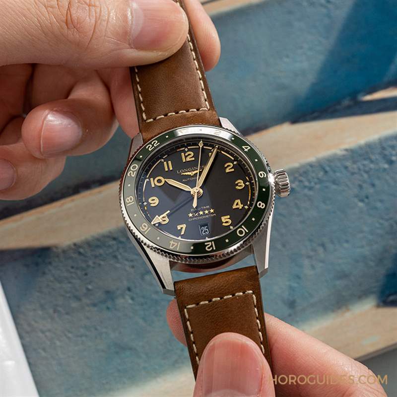LONGINES - 為此地與彼時，都鍍上Golden Hour：浪琴表Spirit Zulu Time，新增18K黃金細(xì)節(jié)