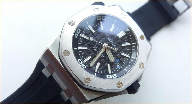 愛(ài)彼江詩(shī)丹頓哪個(gè)好