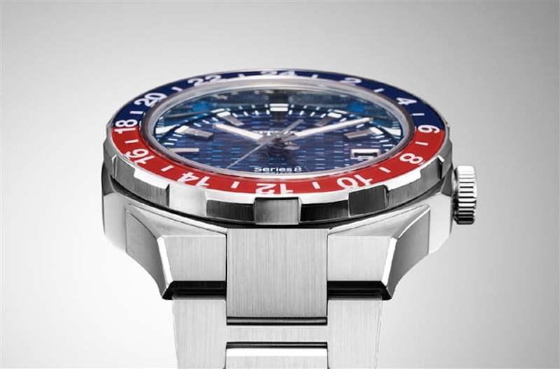 面盤上的凹凸格紋靈感來自日本天際線,傳達該國都會區的繁榮發展。 (CITIZEN官網) 職場手表|買不到百事圈、綠水鬼?CITIZEN、SEIKO平替版萬初入手-復刻表