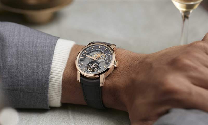 對自由創新的渴望｜江詩丹頓的逆跳美學-復刻表