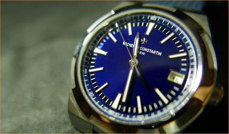 愛(ài)彼江詩(shī)丹頓哪個(gè)檔次高