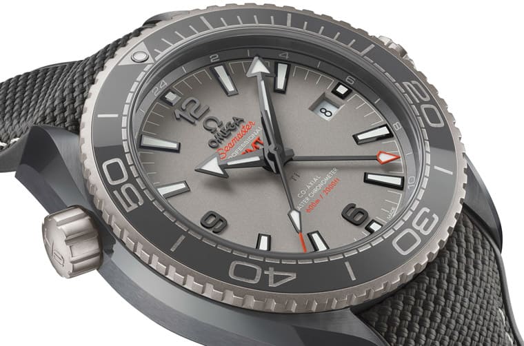 歐米茄Planet Ocean潛水表出灰色陶瓷版本新成分比鋯陶瓷輕兩倍-復刻表