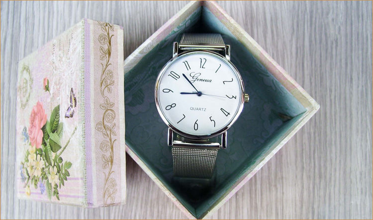 情人節送男朋友手表 情人節送什么手表好(情人節送男女朋友什么手表比較好)-復刻表