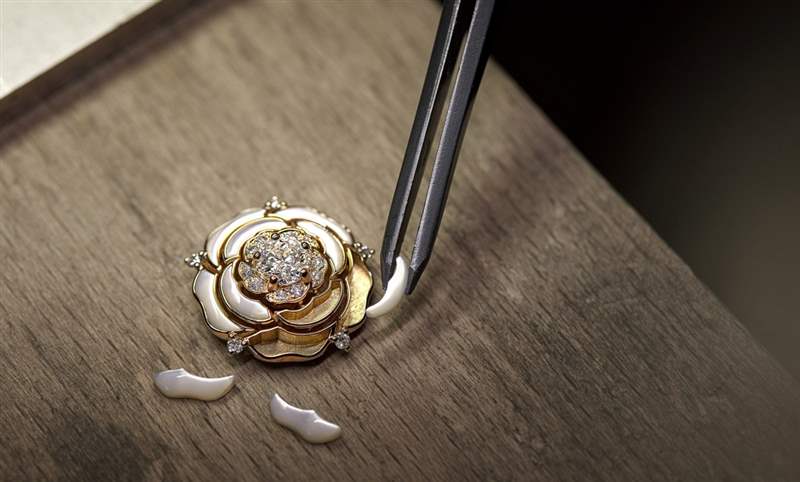 CHANEL - 一表一世界，融會精湛工藝的優美章節︱CHANEL Mademoiselle Privé系列腕表