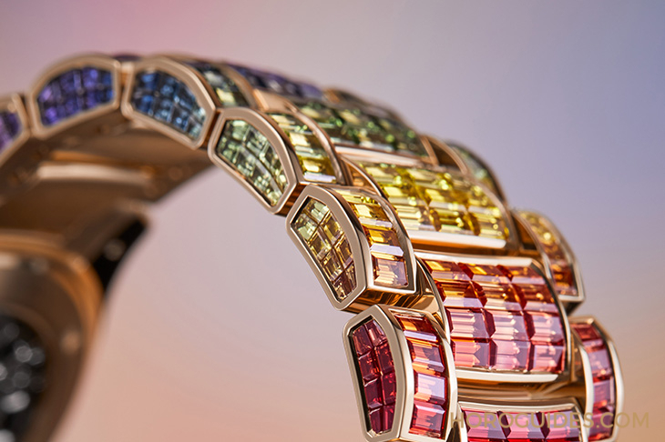 Ladies First！百達(dá)翡麗最新Aquanaut Luce「彩虹」三問(wèn)表與Nautilus織紋復(fù)合表帶-復(fù)刻表