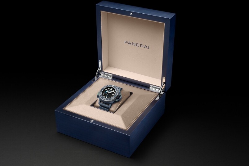 夜光功能新高度!Panerai全新Submersible Elux LAB-ID腕錶 以純機械一鍵開關發(fā)光系統(tǒng) 夜光功能新高度! Panerai全新Submersible Elux LAB-ID腕表 以純機械一鍵開關發(fā)光系統(tǒng)-復刻表